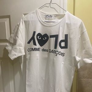 White t shirt by commes des garcon